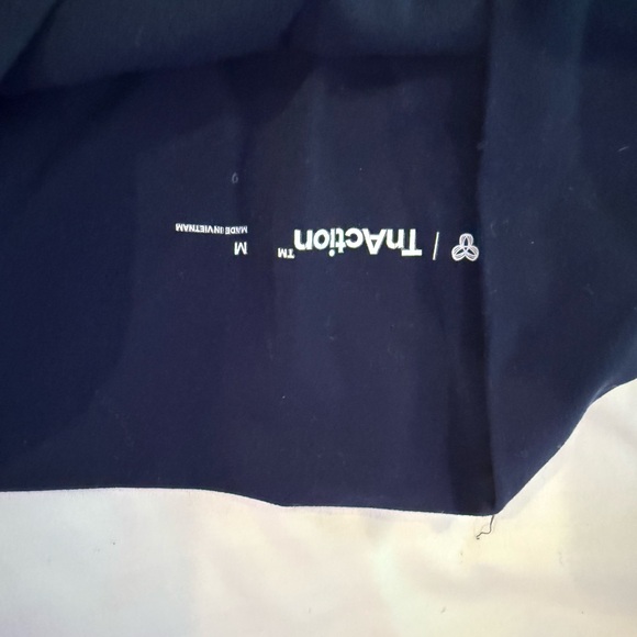 Navy Blue Aritzia leggings with pockets - Picture 1 of 4